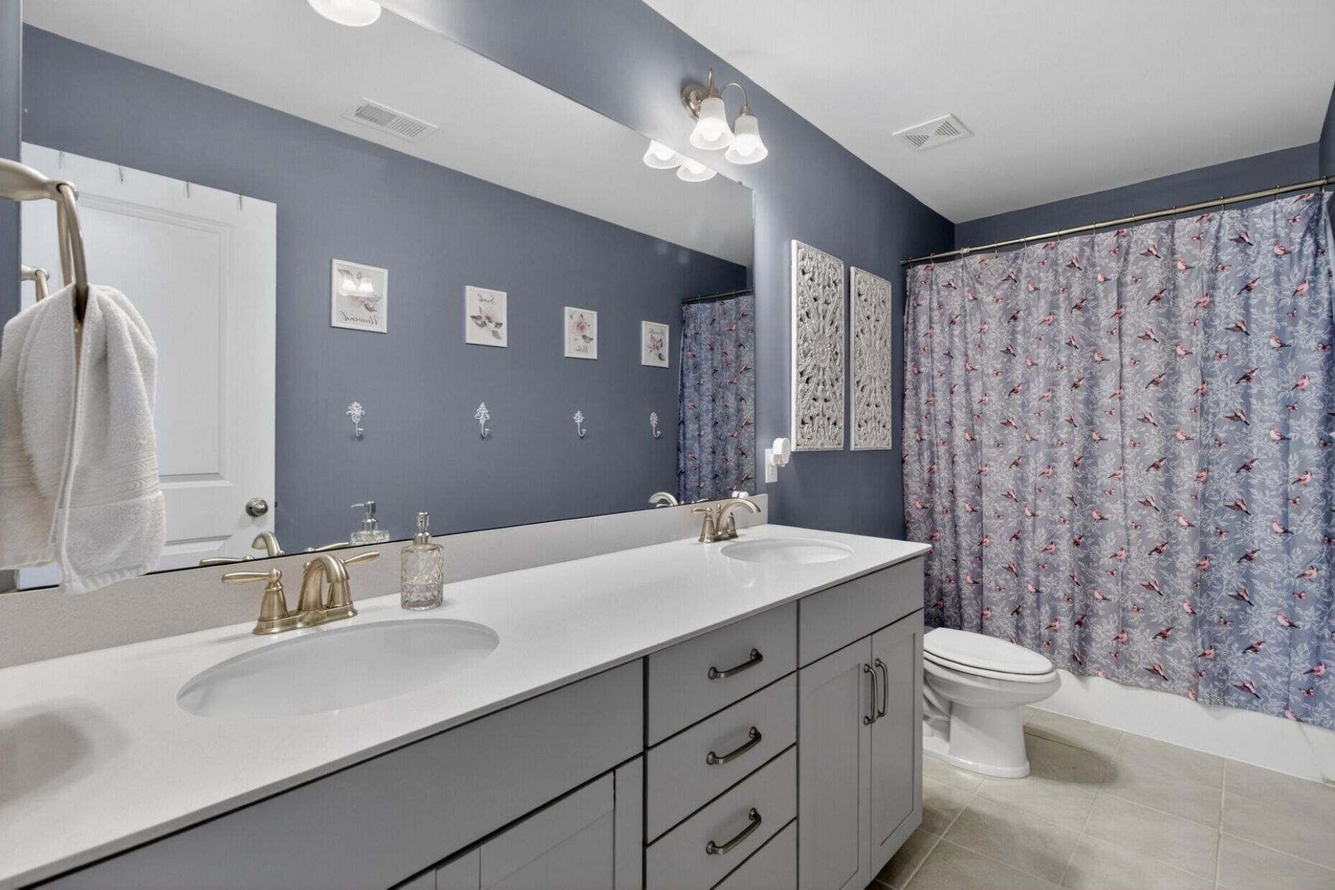 118 Angelica Avenue Photo 32