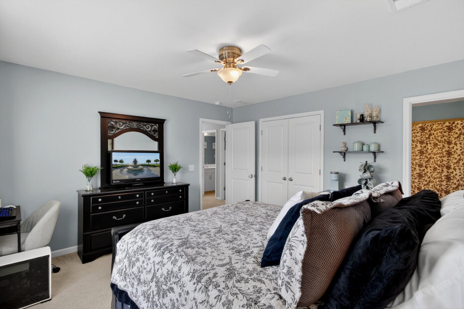 118 Angelica Avenue Photo 36