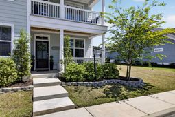 118 Angelica Avenue photo 4