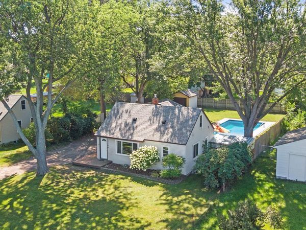 2166 Oakwood Drive , Mounds View, MN 55112