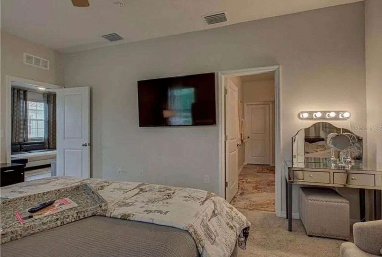 8342 Enclave Way, Unit 104, Sarasota, FL 34243 Photo