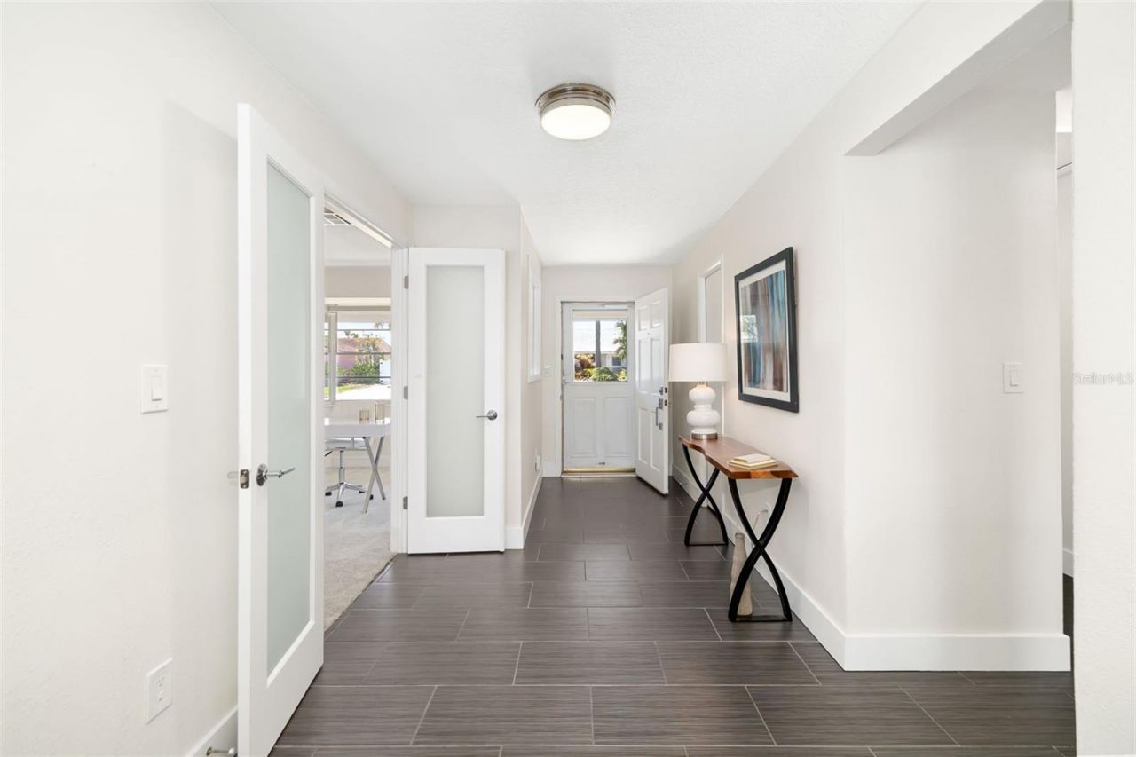 4462 39th Street S, Saint Petersburg, FL 33711 Photo