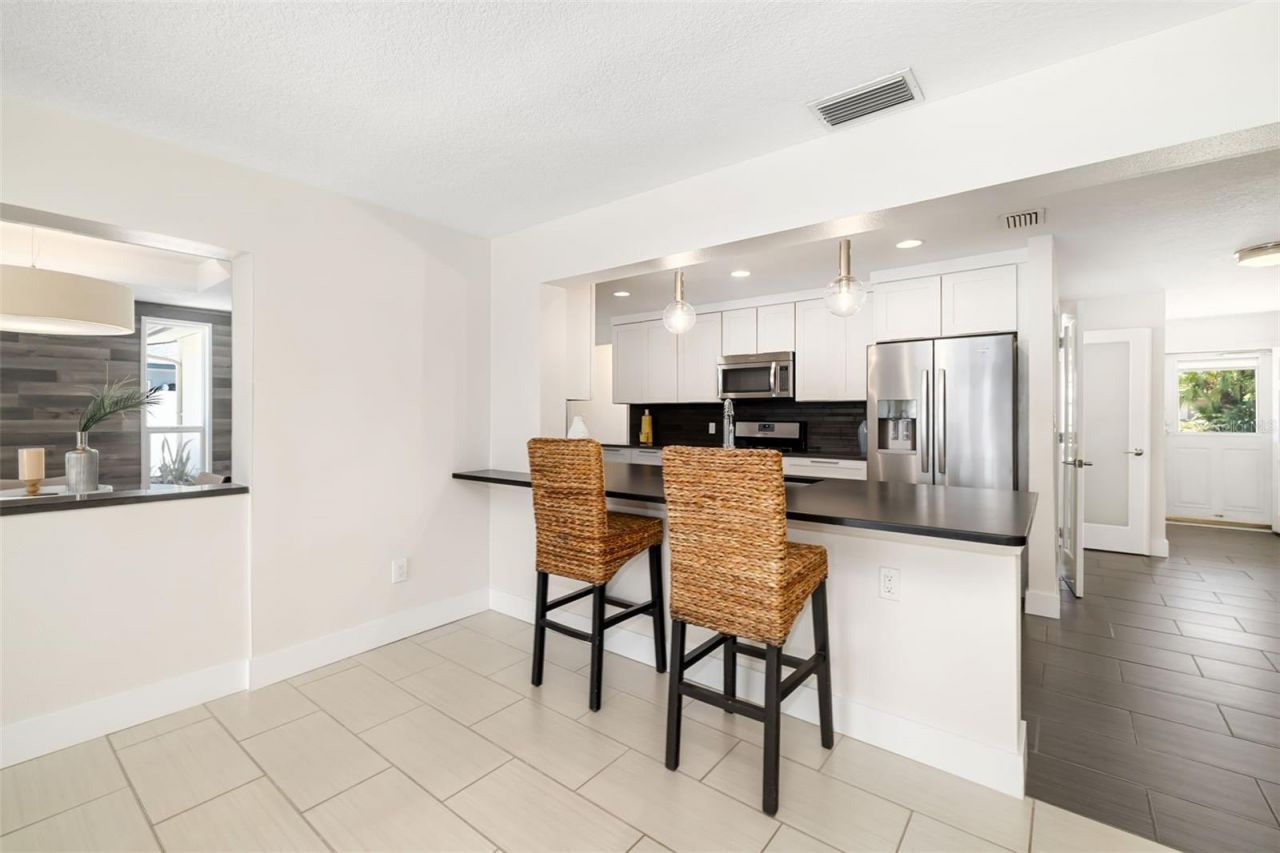 4462 39th Street S, Saint Petersburg, FL 33711 Photo