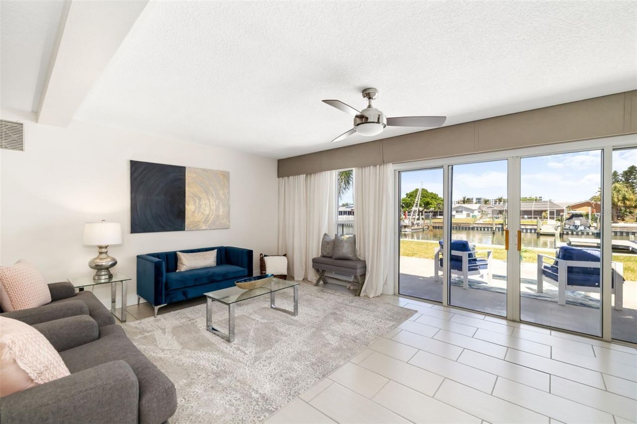 4462 39th Street S, Saint Petersburg, FL 33711 Photo