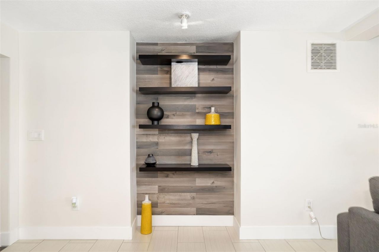 4462 39th Street S, Saint Petersburg, FL 33711 Photo