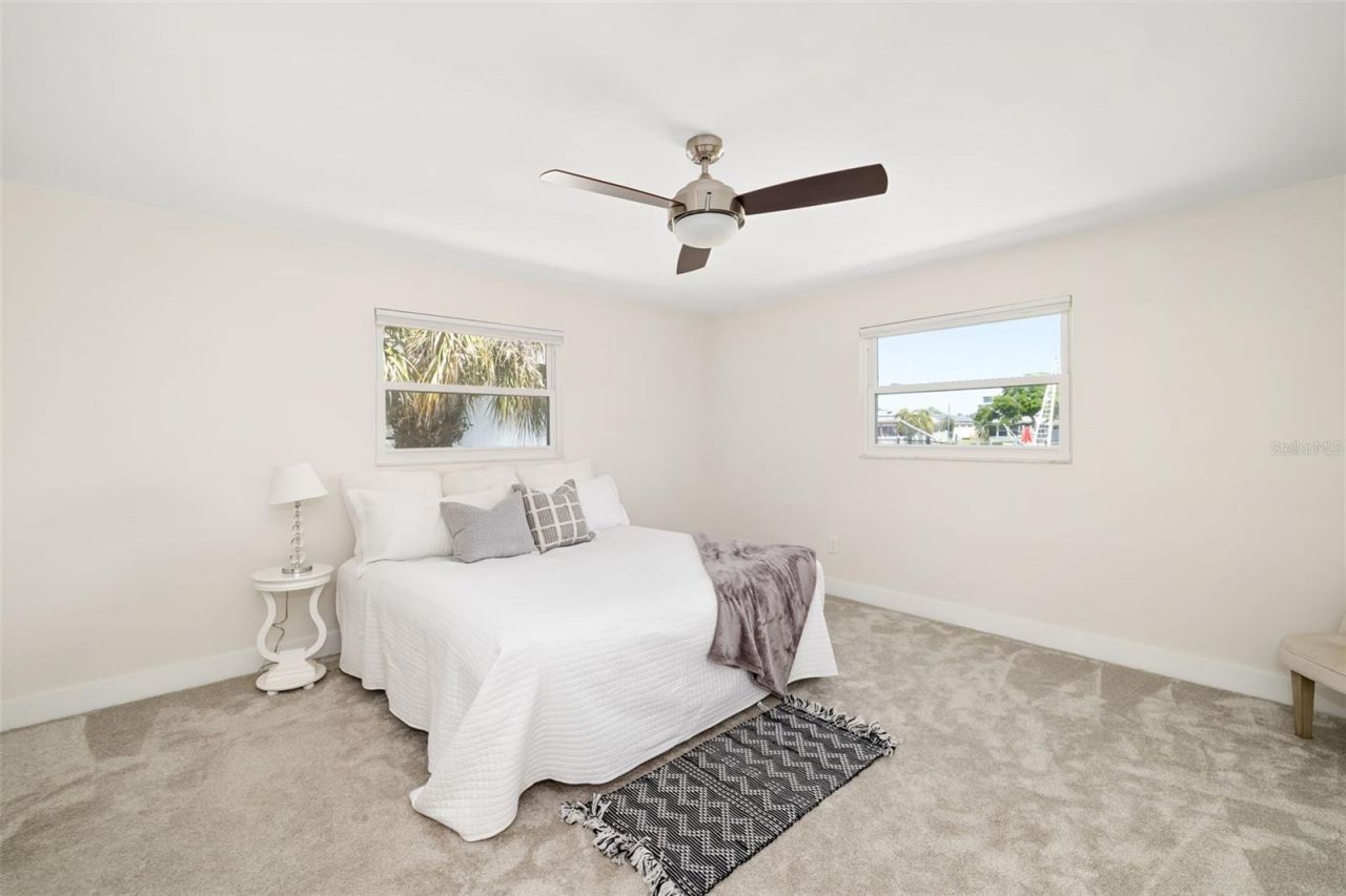 4462 39th Street S, Saint Petersburg, FL 33711 Photo