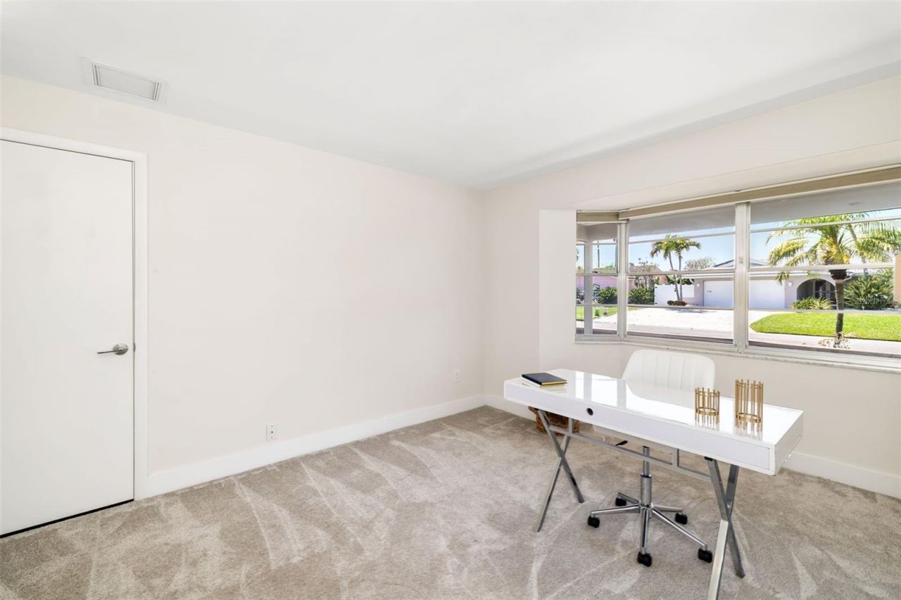 4462 39th Street S, Saint Petersburg, FL 33711 Photo