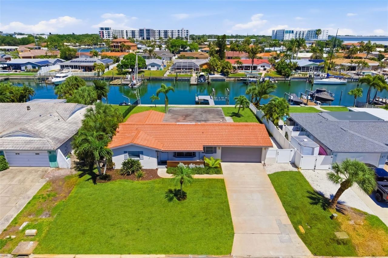 4462 39th Street S, Saint Petersburg, FL 33711 Photo