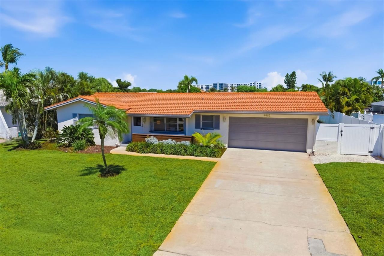 4462 39th Street S, Saint Petersburg, FL 33711 Photo