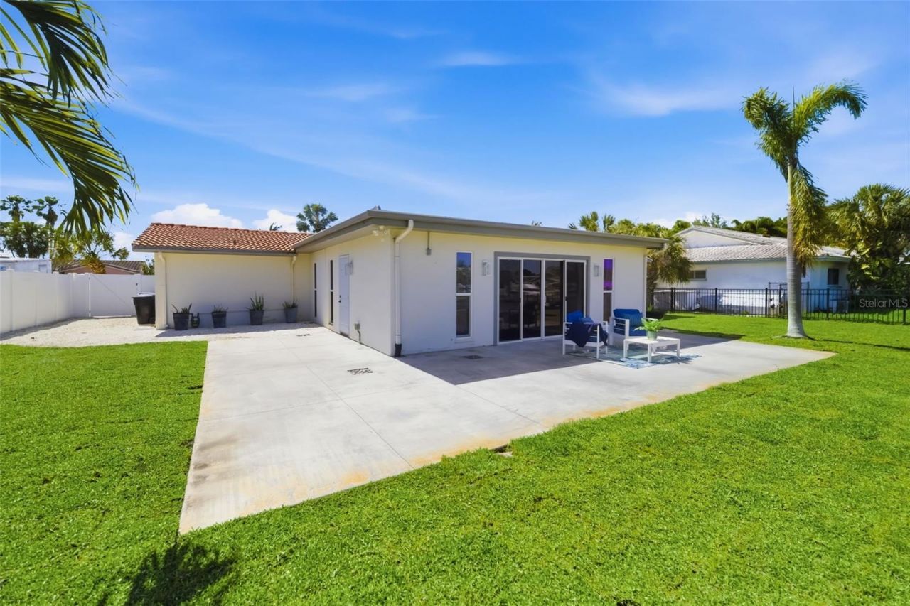 4462 39th Street S, Saint Petersburg, FL 33711 Photo