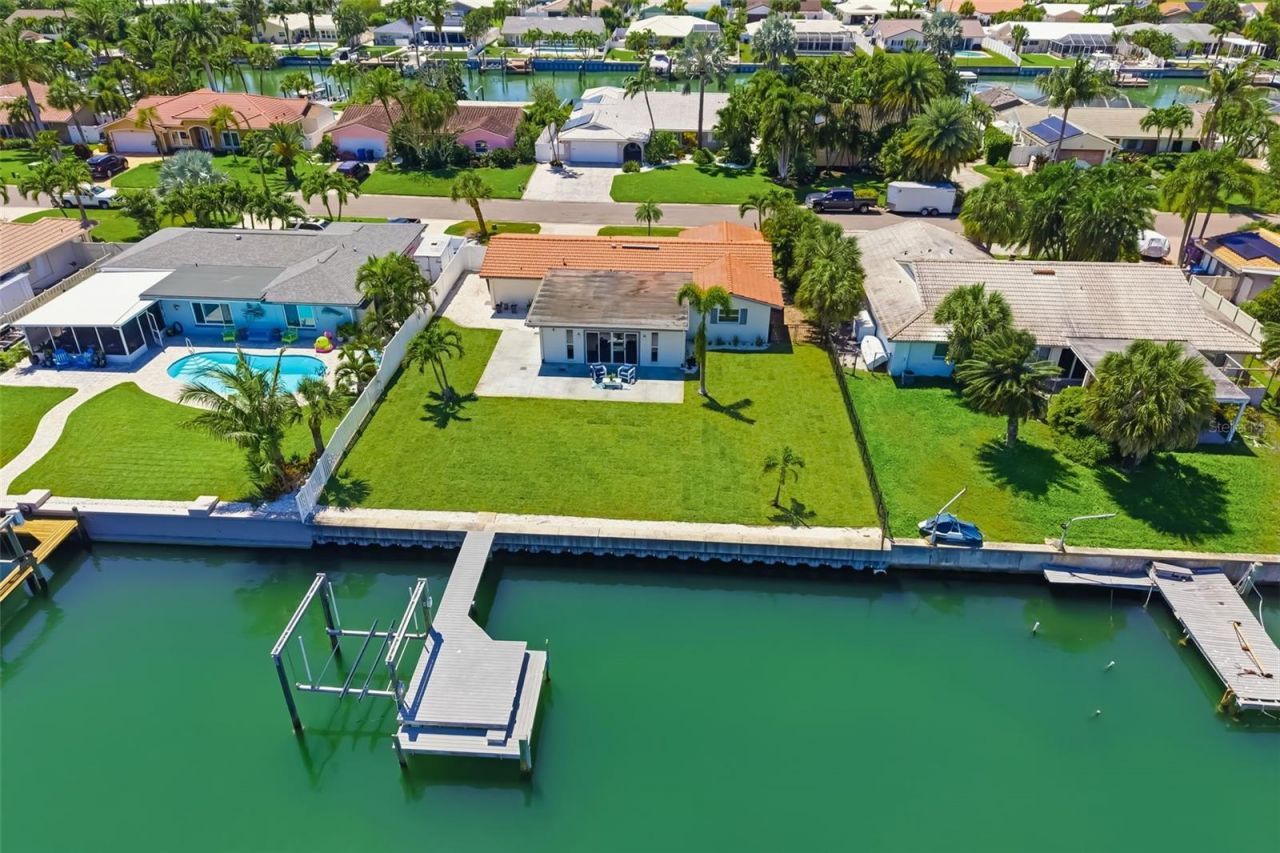 4462 39th Street S, Saint Petersburg, FL 33711 Photo