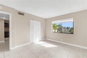 158 Lakeview Drive, Weston, FL 33326 Photo
