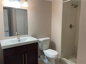 158 Lakeview Drive, Weston, FL 33326 Photo