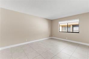158 Lakeview Drive, Weston, FL 33326 Photo