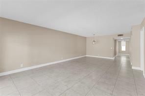 158 Lakeview Drive, Weston, FL 33326 Photo