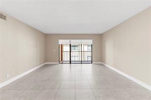 158 Lakeview Drive, Weston, FL 33326 Photo