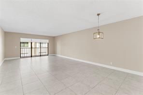 158 Lakeview Drive, Weston, FL 33326 Photo