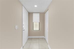 158 Lakeview Drive, Weston, FL 33326 Photo