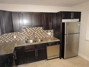158 Lakeview Drive, Weston, FL 33326 Photo