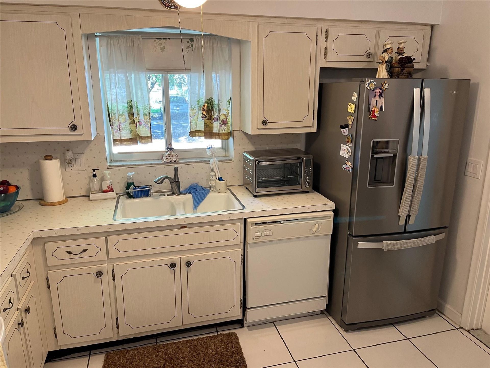 412 S Luna Court, Unit 2, Hollywood, FL 33021 Photo
