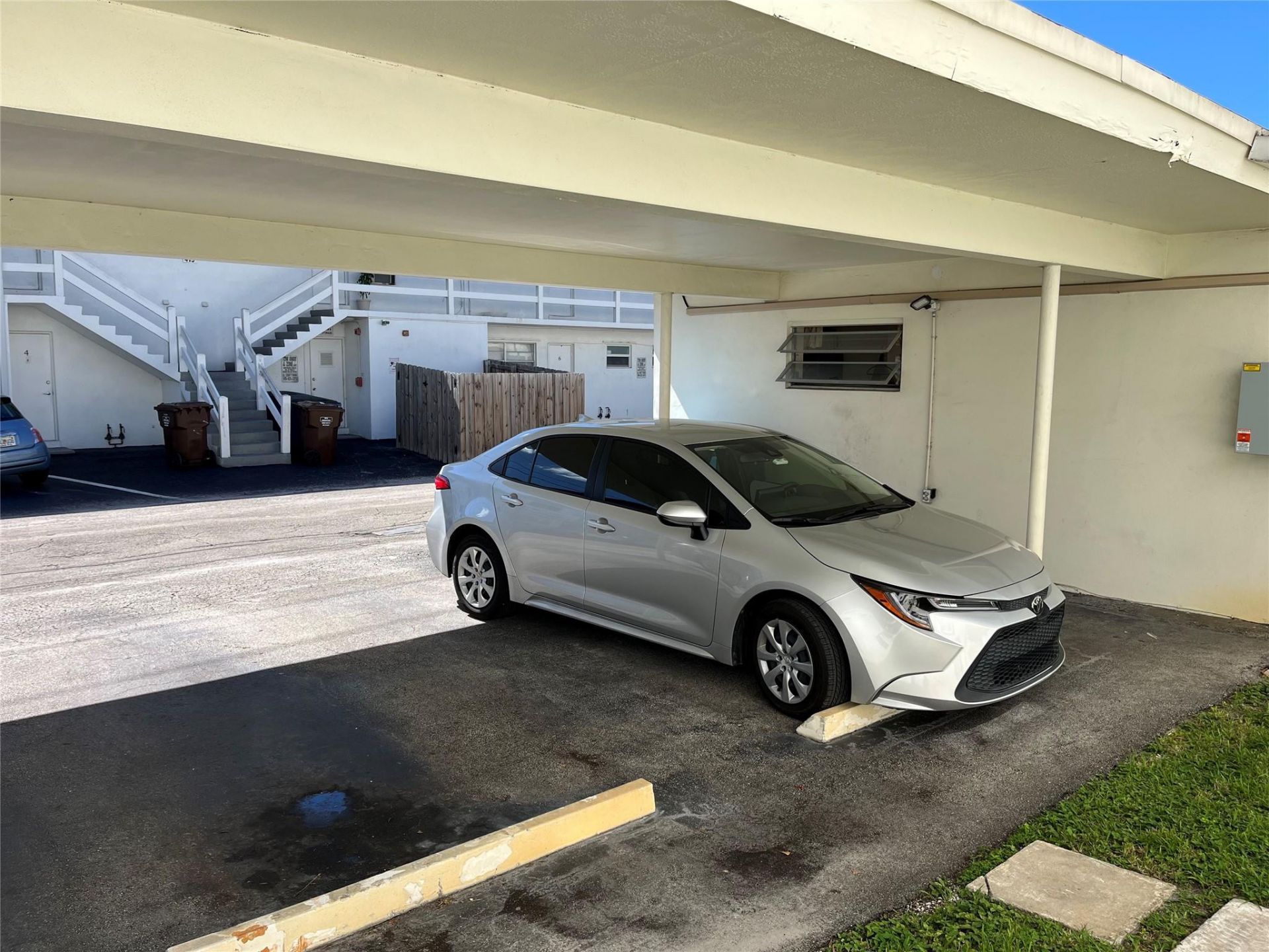 412 S Luna Court, Unit 2, Hollywood, FL 33021 Photo