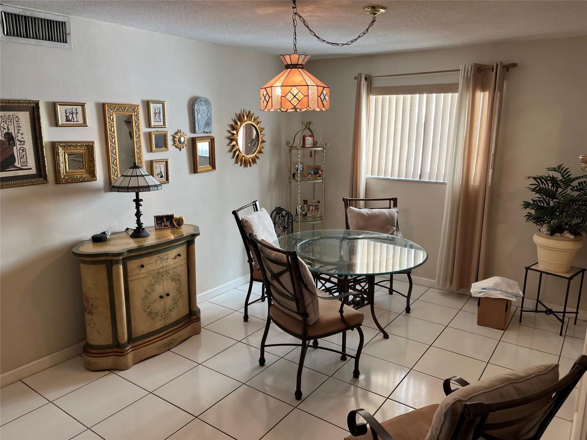 412 S Luna Court, Unit 2, Hollywood, FL 33021 Photo