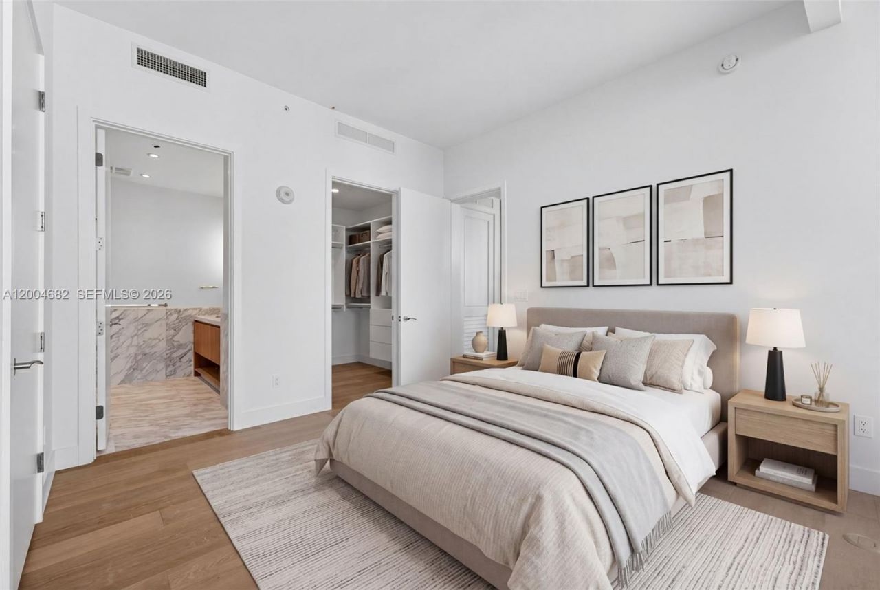 175 SE 25th Rd, Unit 1404, Miami, FL 33129 Photo