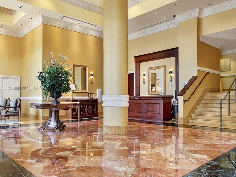 8390 SW 72nd Ave, Unit 423, Miami, FL 33143 Photo