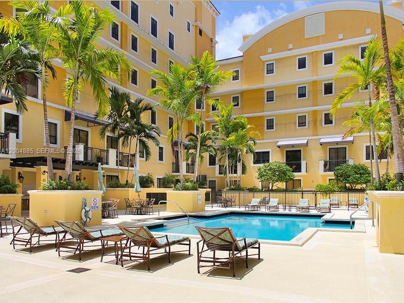 8390 SW 72nd Ave, Unit 423, Miami, FL 33143 Photo