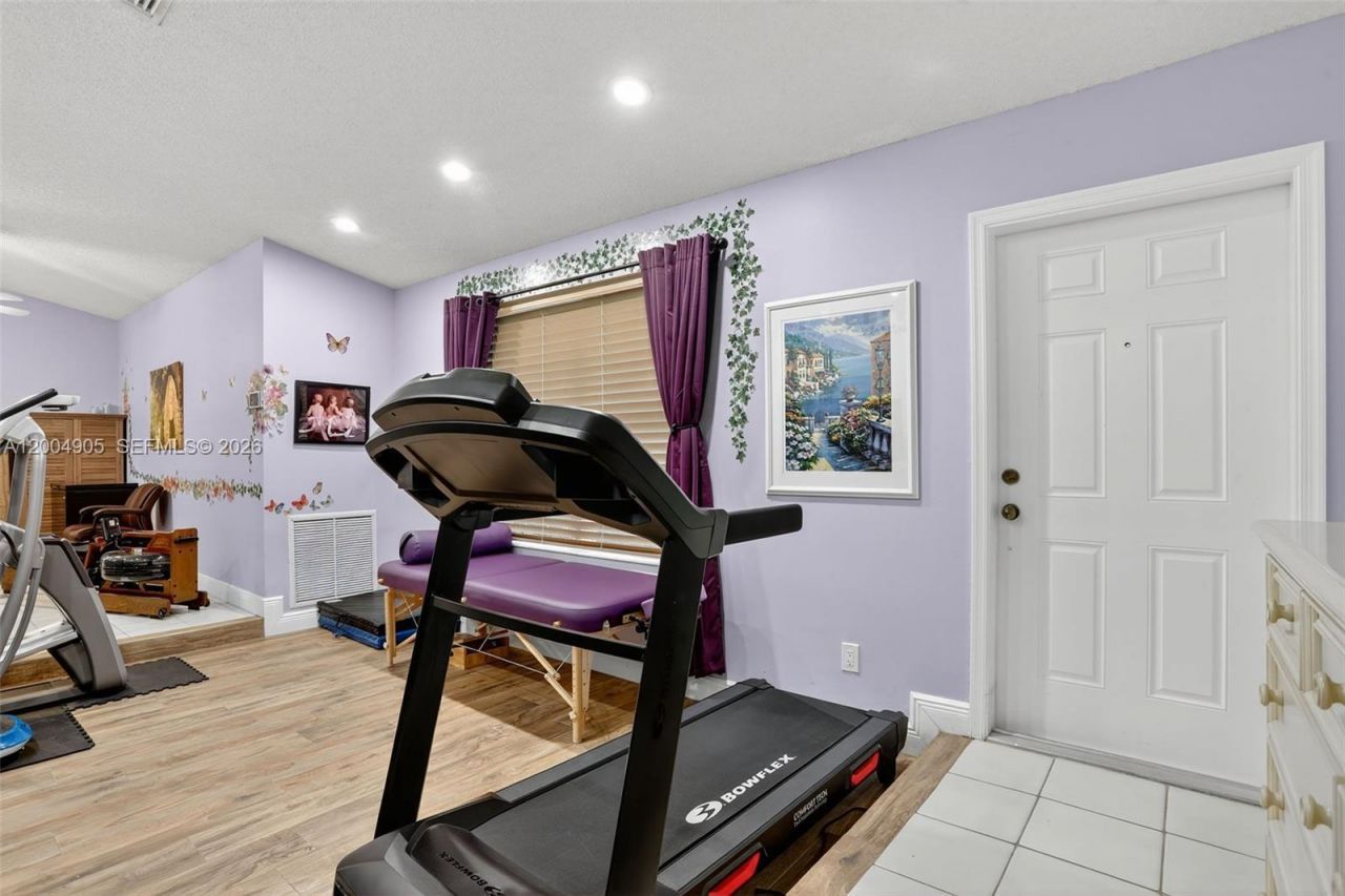 7891 NW 90th Ave , Tamarac, FL 33321 Photo