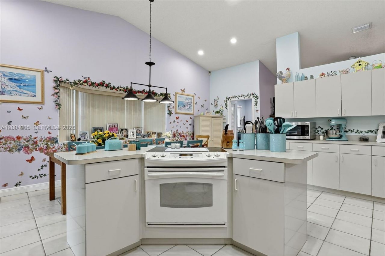 7891 NW 90th Ave , Tamarac, FL 33321 Photo