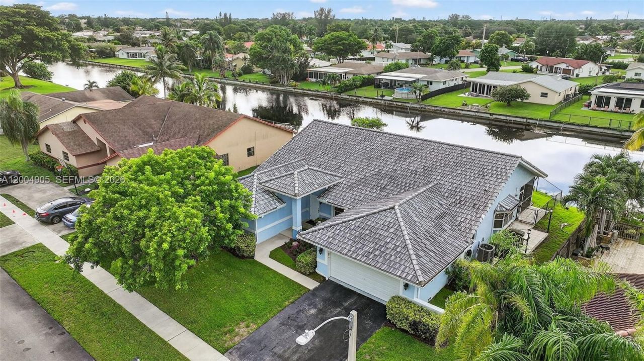 7891 NW 90th Ave , Tamarac, FL 33321 Photo