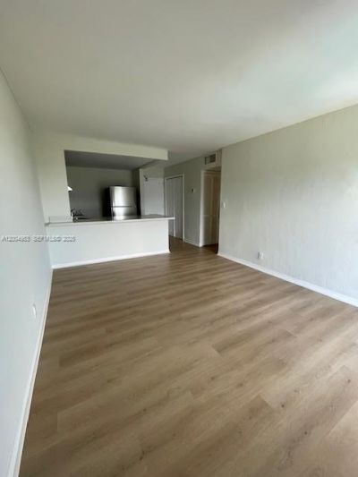 4550 NW 9th St, Unit 803E, Miami, FL 33126 Photo