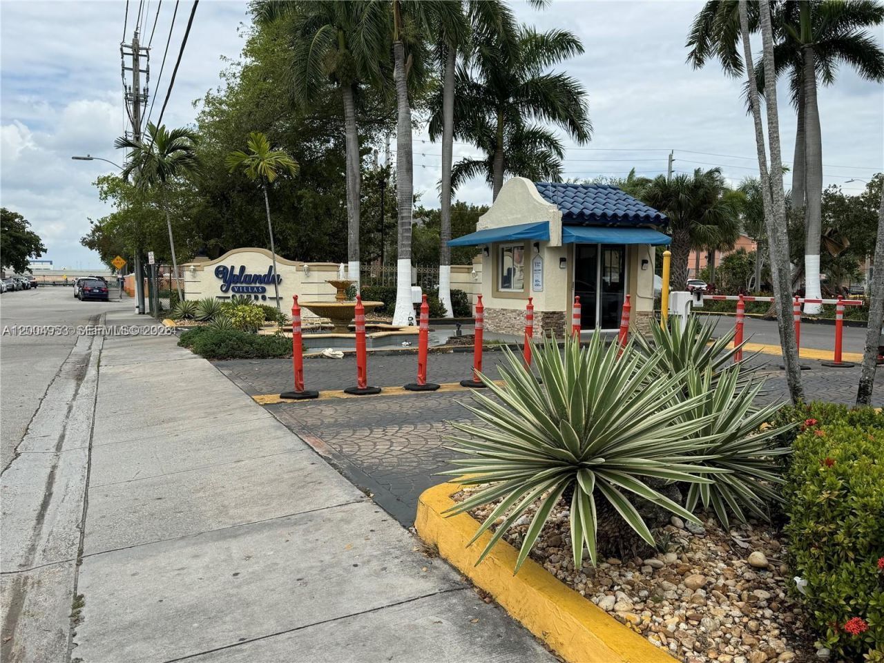 4550 NW 9th St, Unit 803E, Miami, FL 33126 Photo