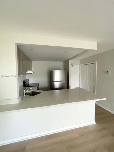 4550 NW 9th St, Unit 803E, Miami, FL 33126 Photo