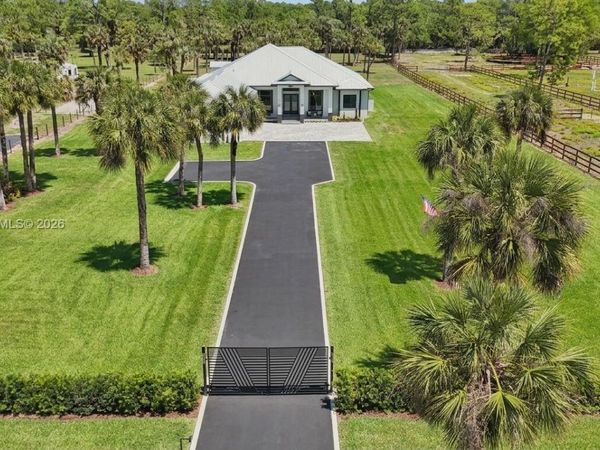 360 13th St SW , Naples, FL 34117