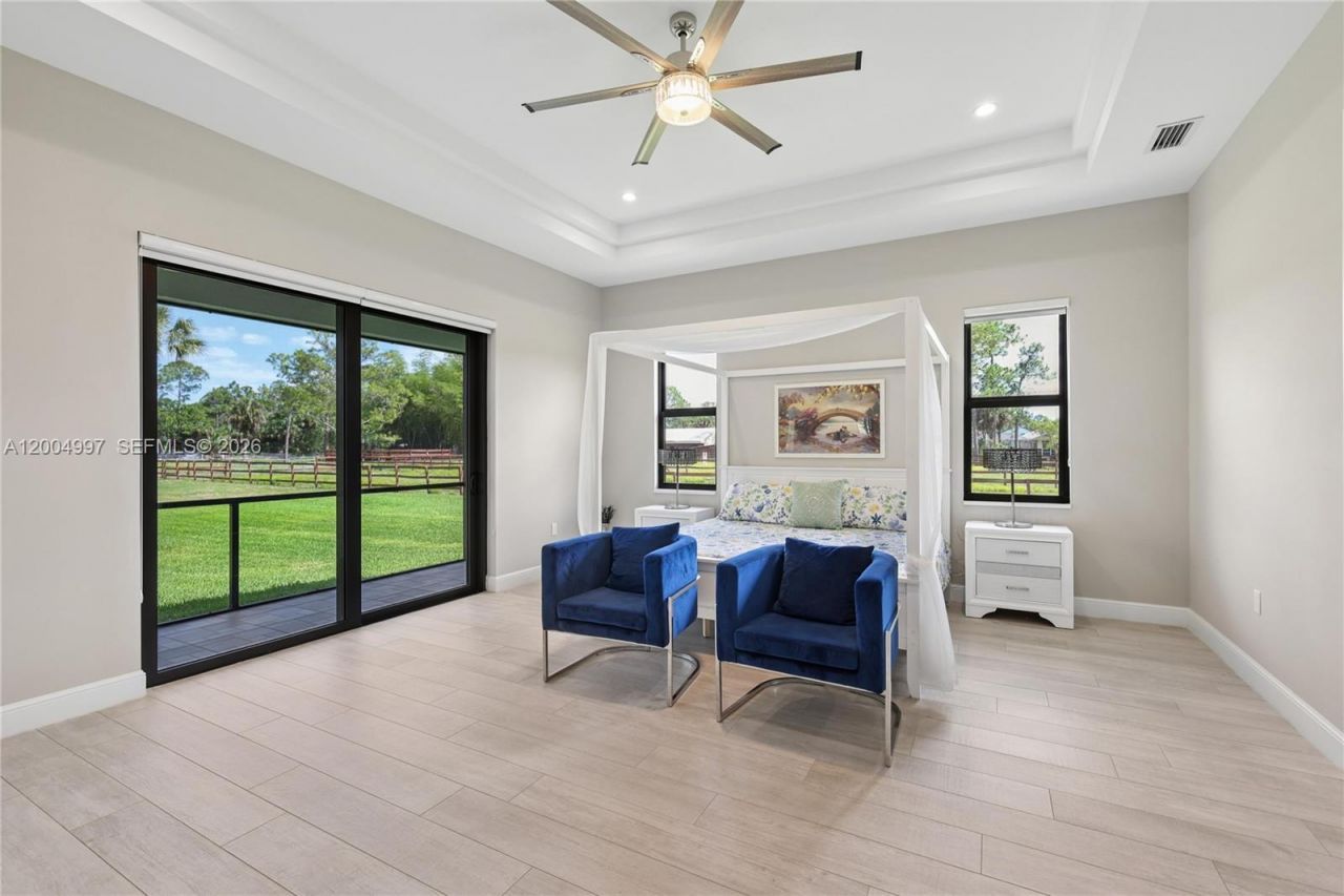 360 13th St Sw, Naples, FL 34117 Photo