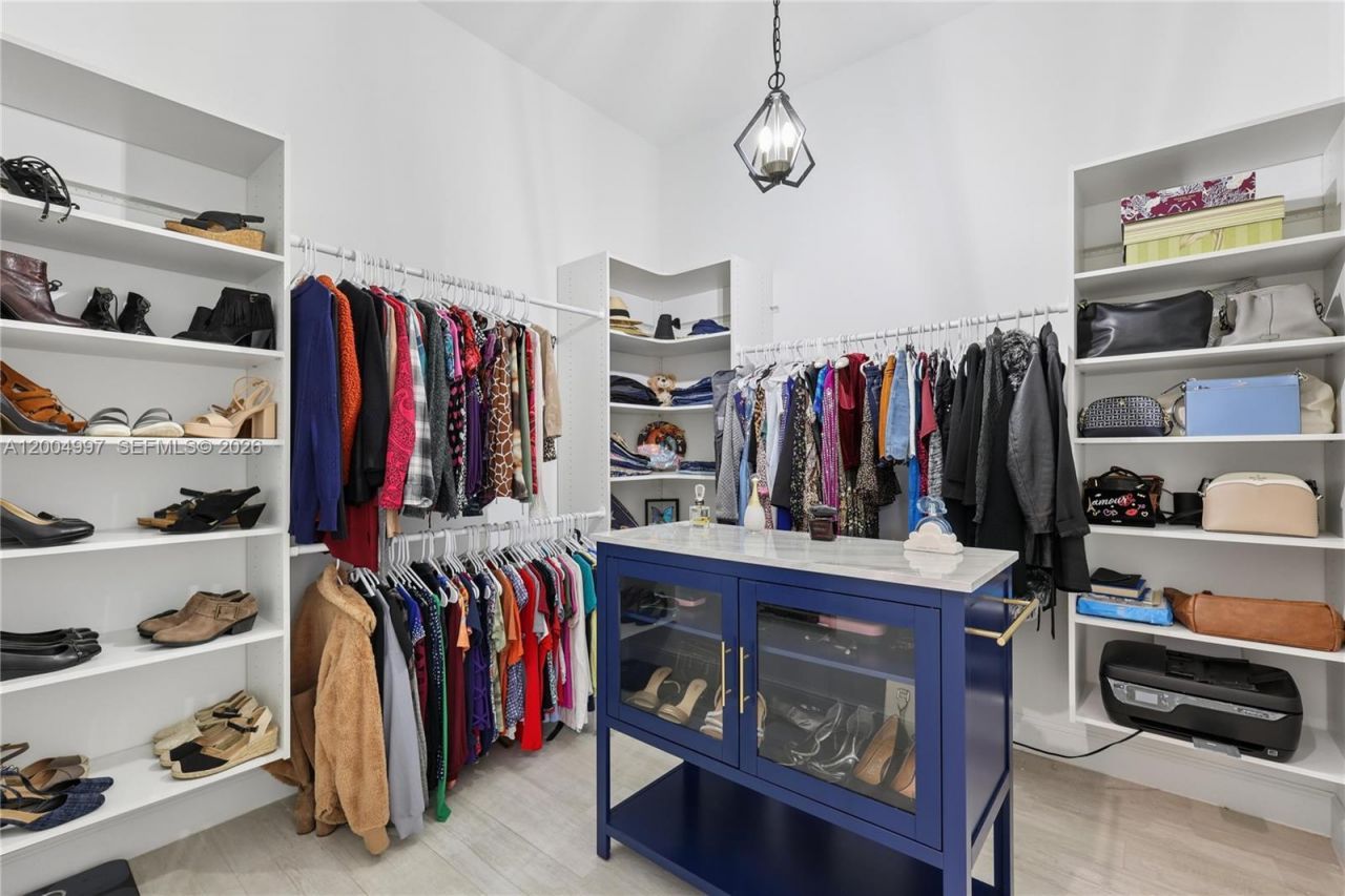 360 13th St Sw, Naples, FL 34117 Photo