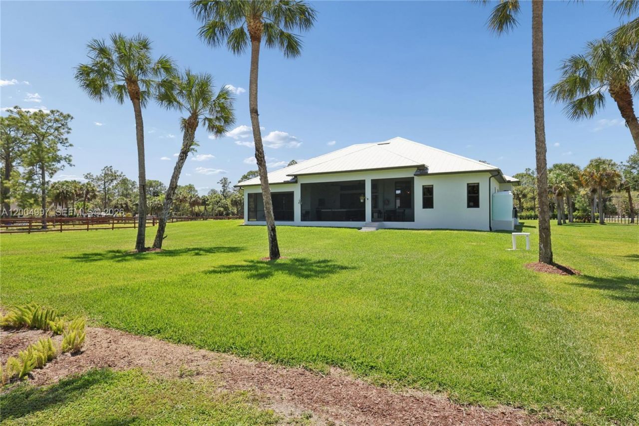 360 13th St Sw, Naples, FL 34117 Photo