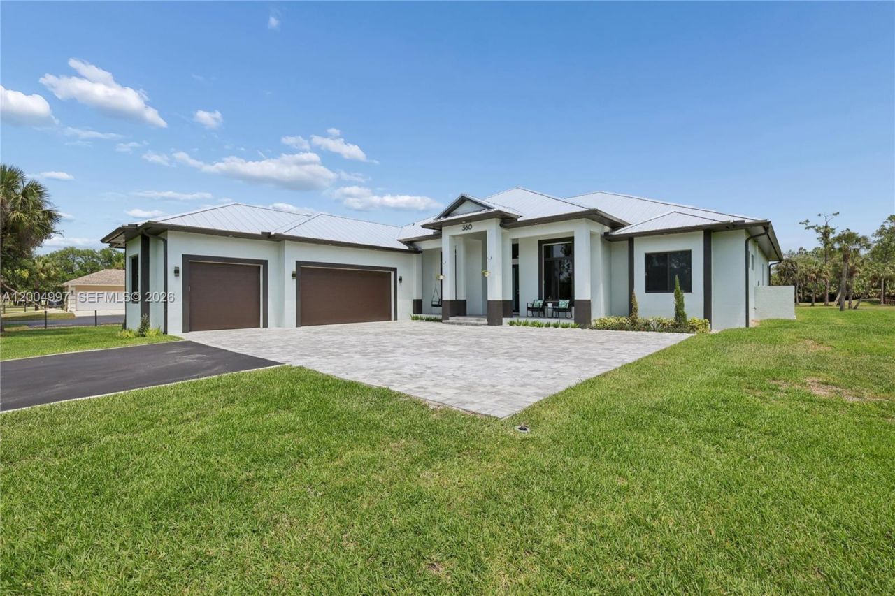 360 13th St Sw, Naples, FL 34117 Photo