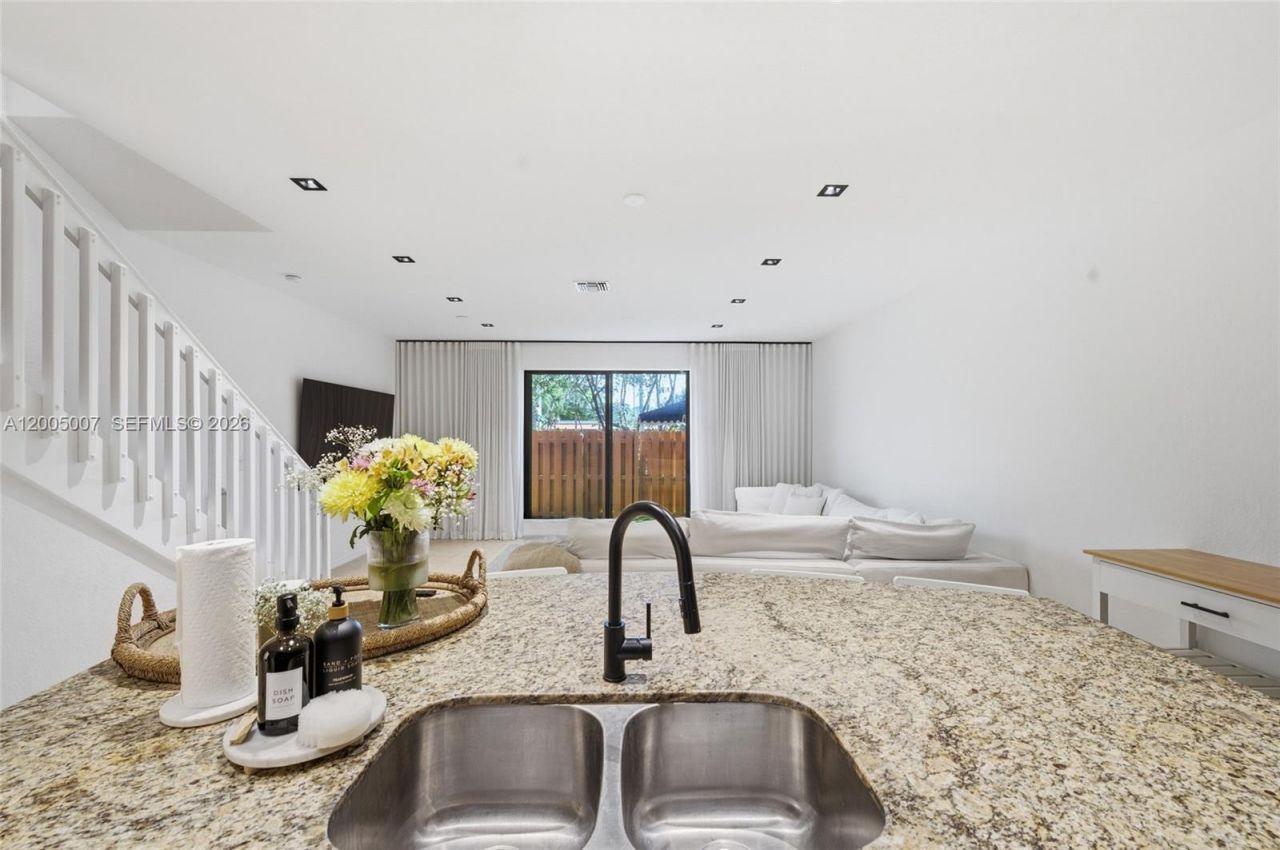 6320 S Station Sq , Davie, FL 33314 Photo
