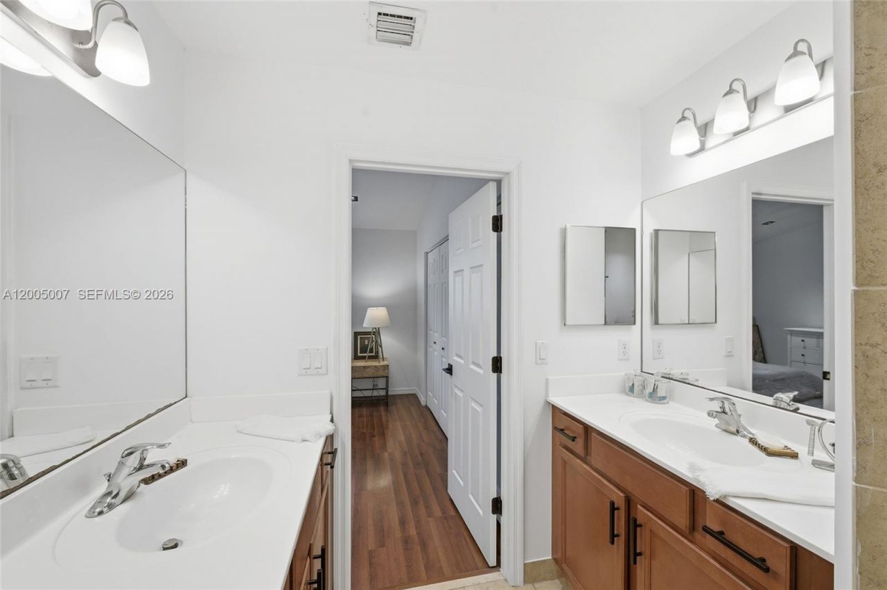 6320 S Station Sq , Davie, FL 33314 Photo
