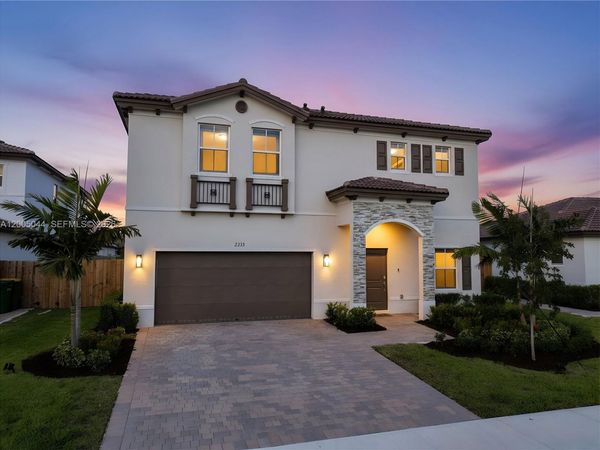 2333 SE 28th Ct , Homestead, FL 33035