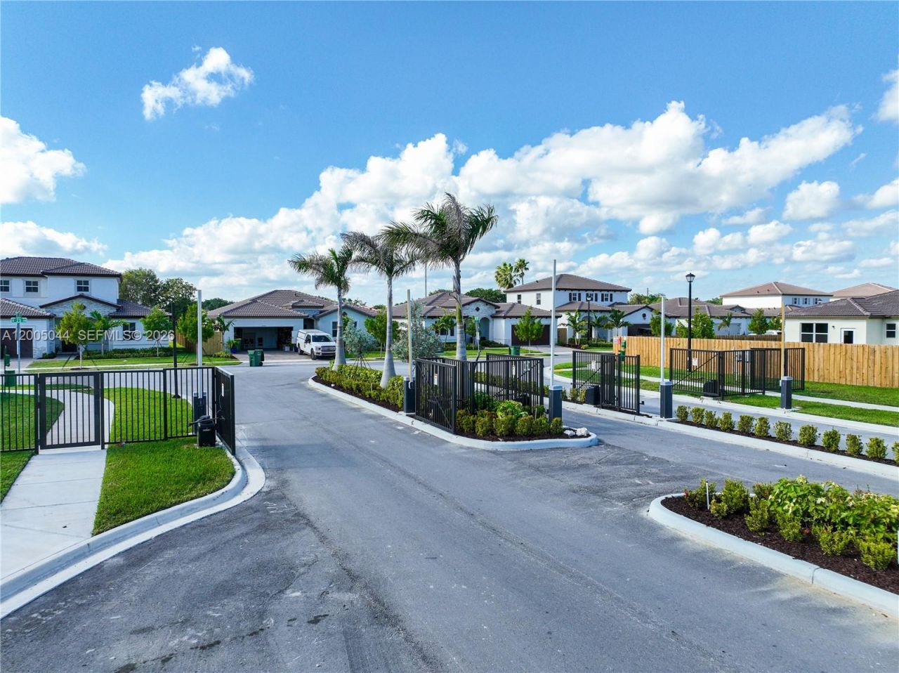 2333 SE 28th Ct , Homestead, FL 33035 Photo