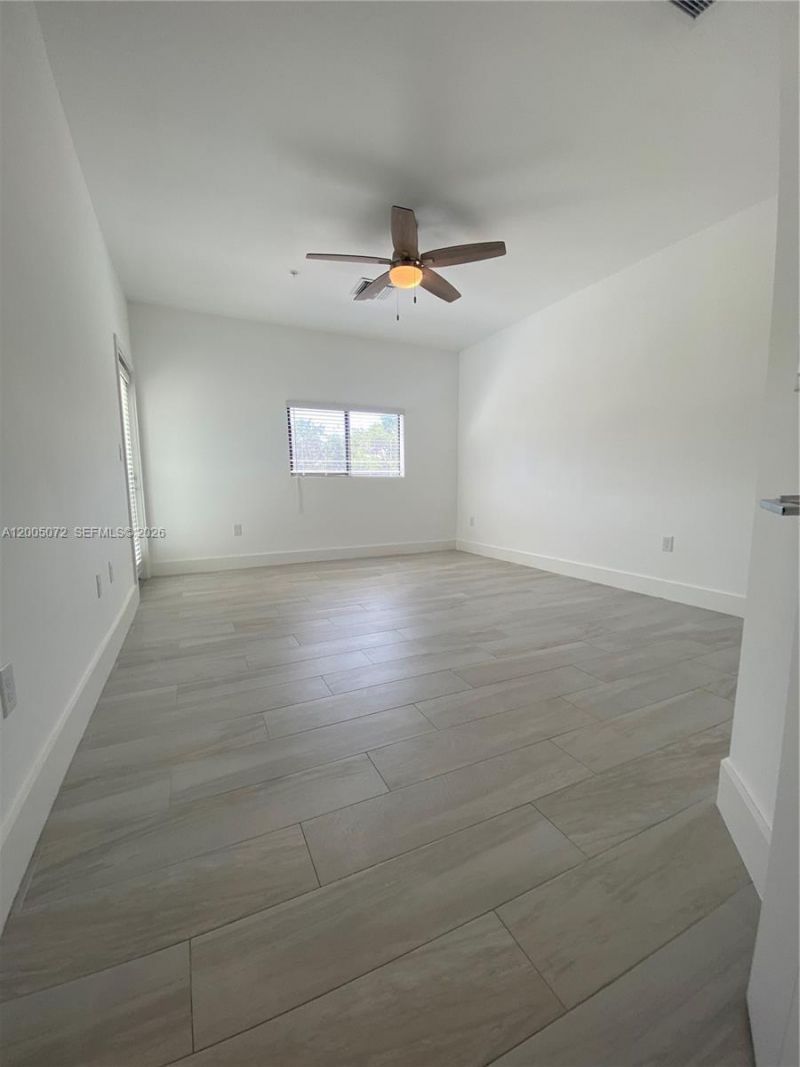 909 NW 45th Ter , Plantation, FL 33317 Photo