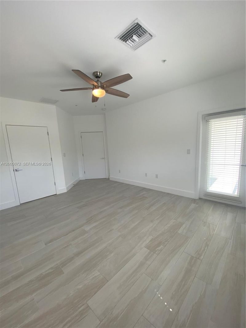 909 NW 45th Ter , Plantation, FL 33317 Photo