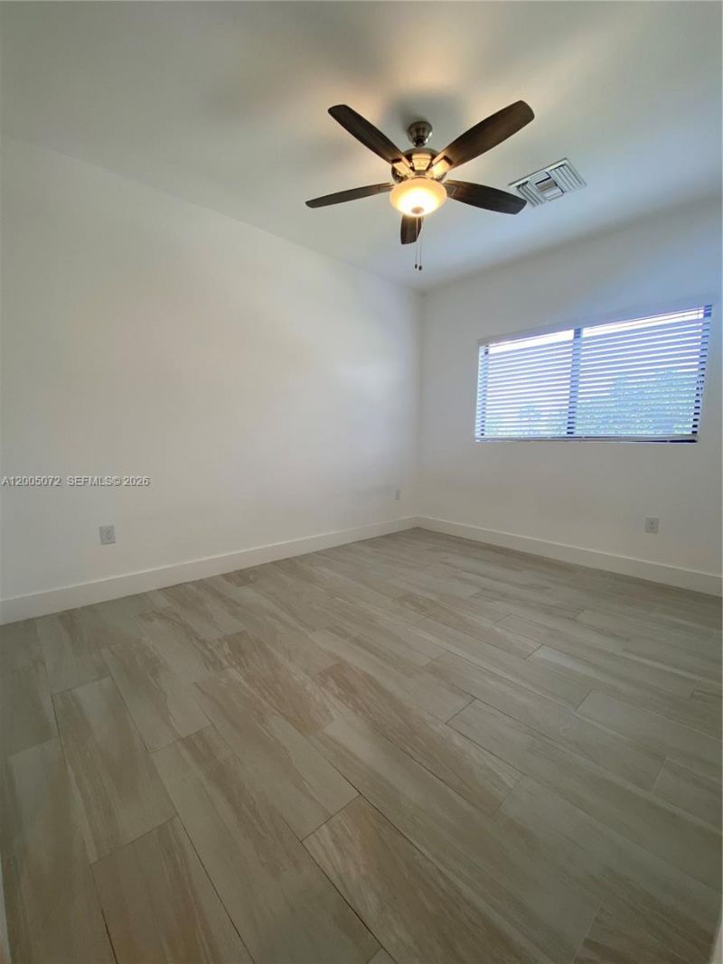 909 NW 45th Ter , Plantation, FL 33317 Photo