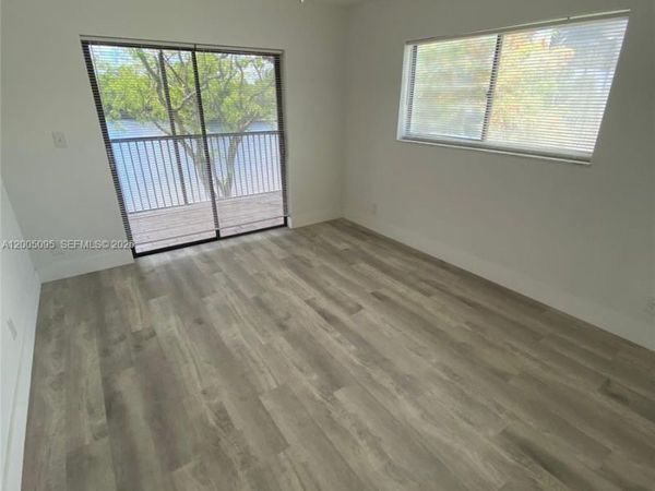 9920 NW 68th Pl , Unit 202, Tamarac, FL 33321