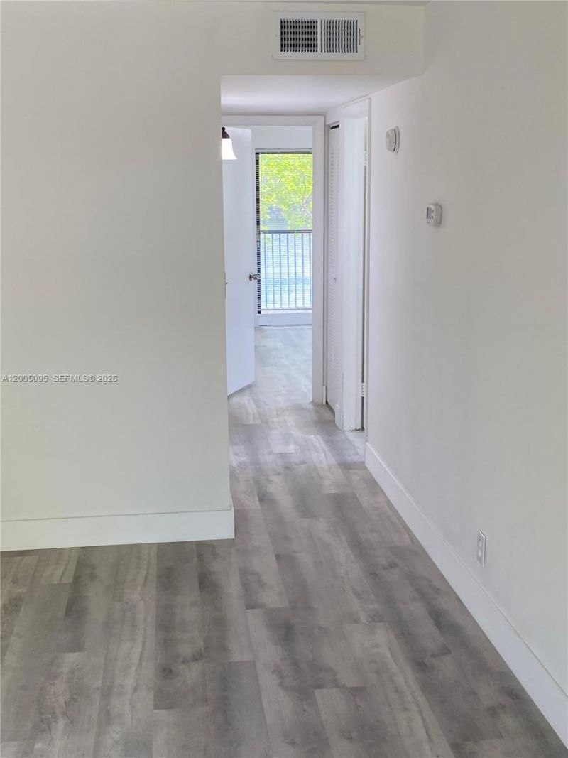 9920 NW 68th Pl, Unit 202, Tamarac, FL 33321 Photo
