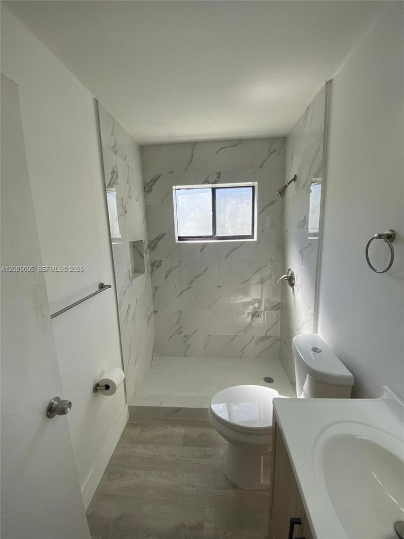 9920 NW 68th Pl, Unit 202, Tamarac, FL 33321 Photo